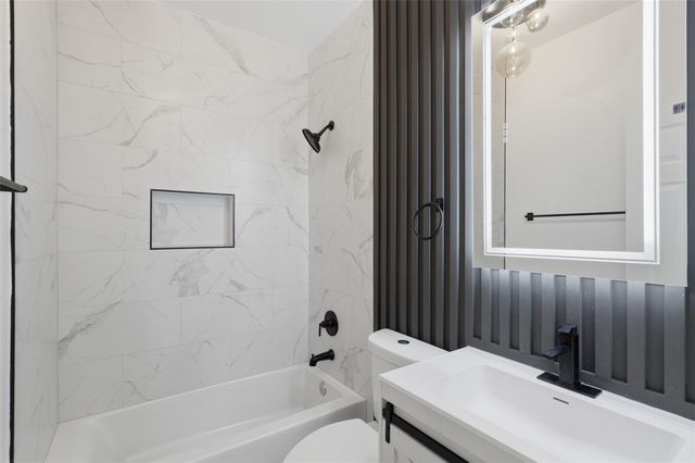 8209 Richland Drive B, Houston, TX 77028