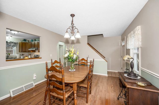 11 Linden Street, Hudson, NH 03051