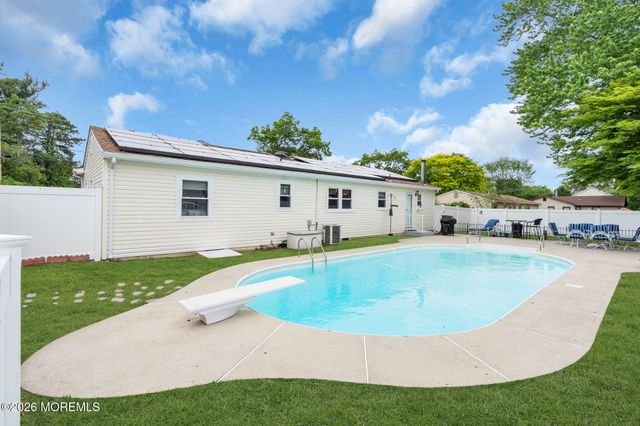 816 6th Avenue, Toms River, NJ 08757