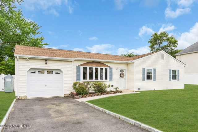 816 6th Avenue, Toms River, NJ 08757