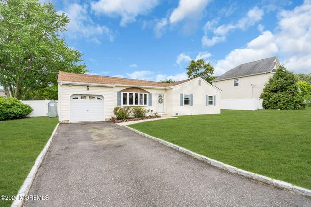 816 6th Avenue, Toms River, NJ 08757