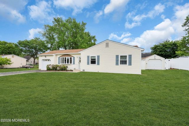 816 6th Avenue, Toms River, NJ 08757