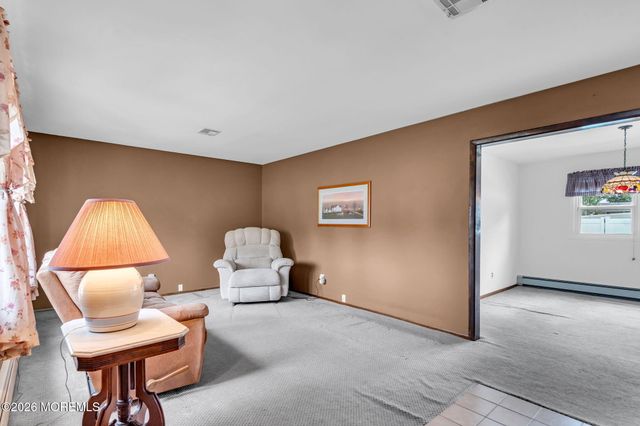 816 6th Avenue, Toms River, NJ 08757
