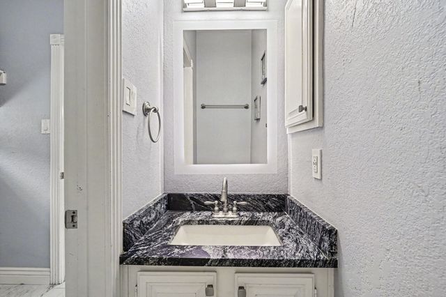 4332 Greenwood Lane, Grapevine, TX 76051