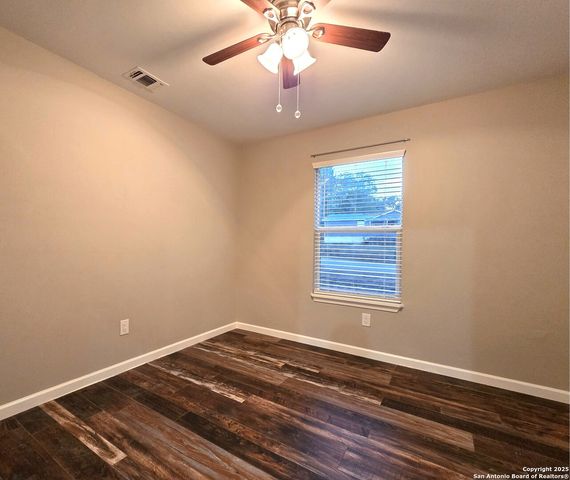 408 Clay Ridge, Canyon Lake, TX 78133