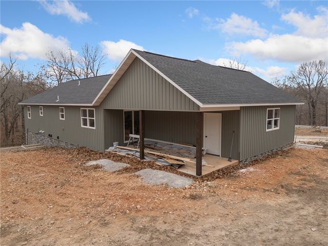 6135 Oak Leaf Drive, Harrison, AR 72601
