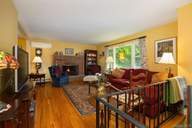 16 Dose Road, Wappingers Falls, NY 12590