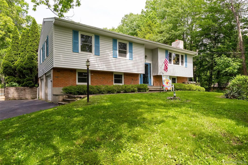 16 Dose Road, Wappingers Falls, NY 12590