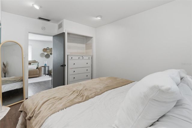 2307 PEEL AVENUE, Orlando, FL 32806