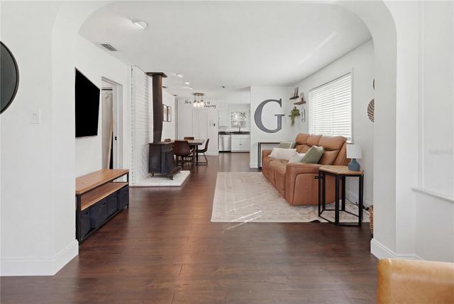 2307 PEEL AVENUE, Orlando, FL 32806