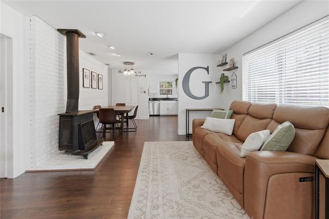 2307 PEEL AVENUE, Orlando, FL 32806