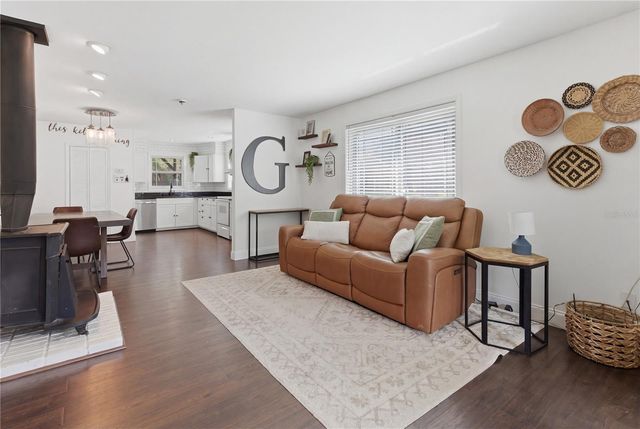 2307 PEEL AVENUE, Orlando, FL 32806