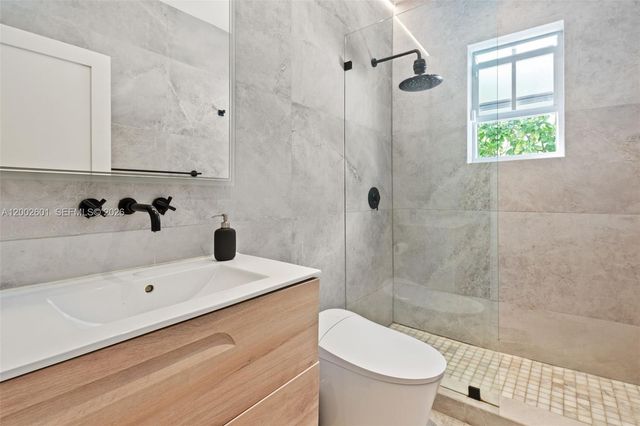 1502 El Rado St, Coral Gables, FL 33134