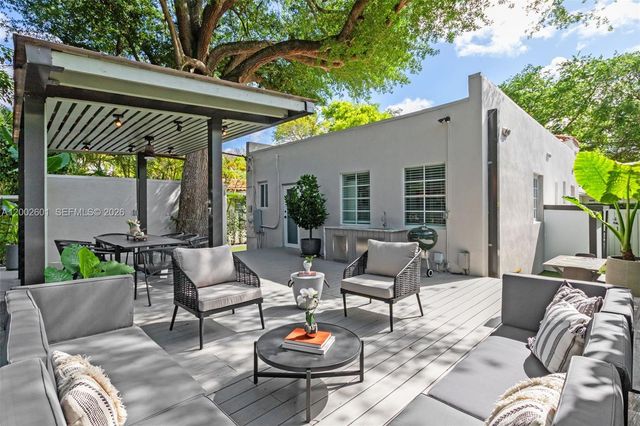 1502 El Rado St, Coral Gables, FL 33134