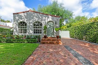1502 El Rado St, Coral Gables, FL 33134