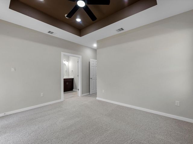 5201 Kenilwood Dr B, Houston, TX 77033