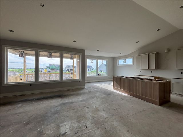 4715 178th Street, Urbandale, IA 50323