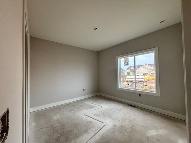 4715 178th Street, Urbandale, IA 50323