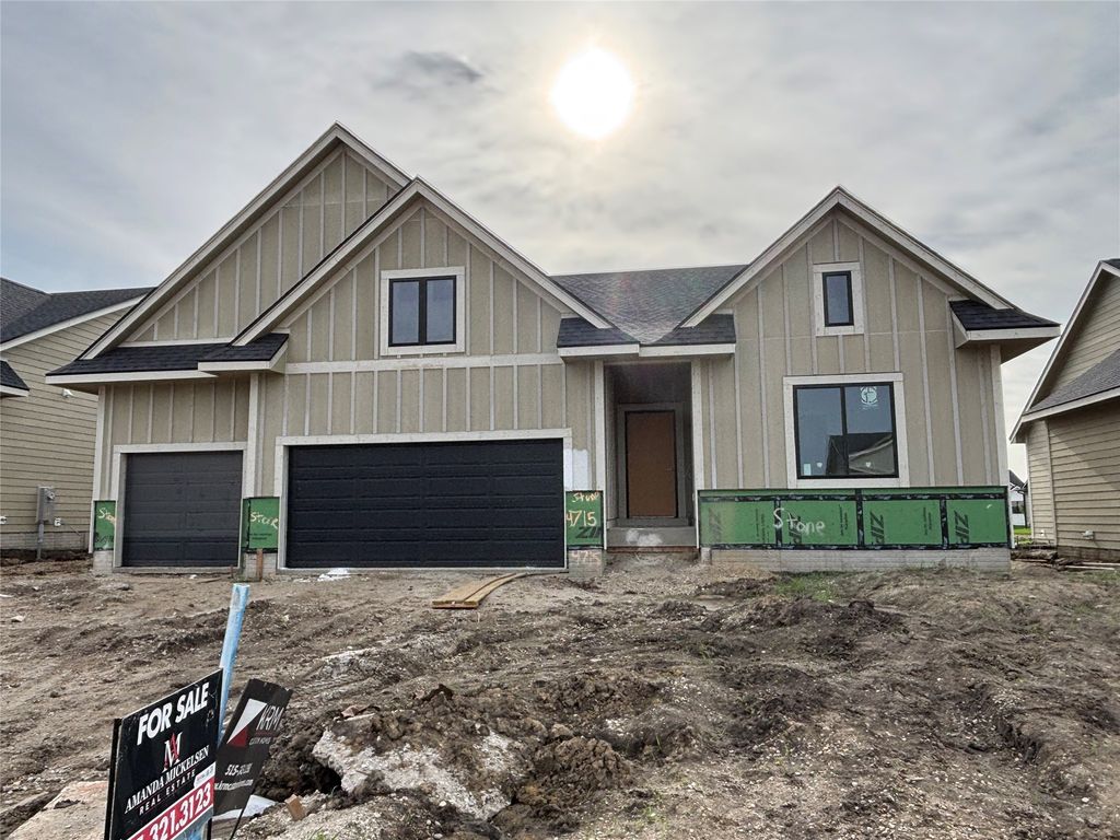 4715 178th Street, Urbandale, IA 50323