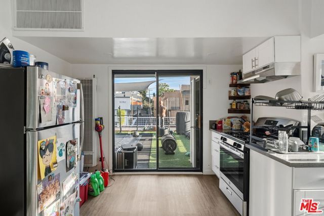 10767 Massachusetts Avenue, Los Angeles, CA 90024