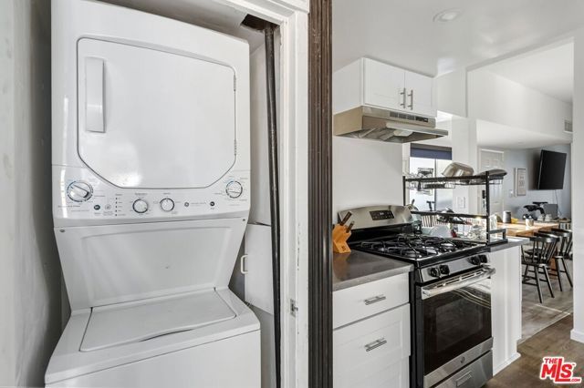 10767 Massachusetts Avenue, Los Angeles, CA 90024