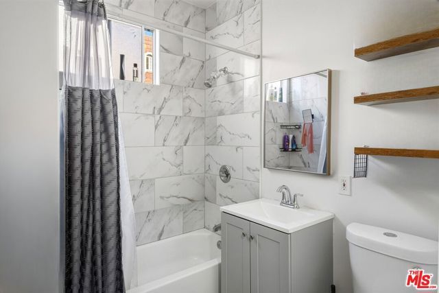 10767 Massachusetts Avenue, Los Angeles, CA 90024