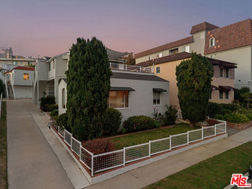 10767 Massachusetts Avenue, Los Angeles, CA 90024