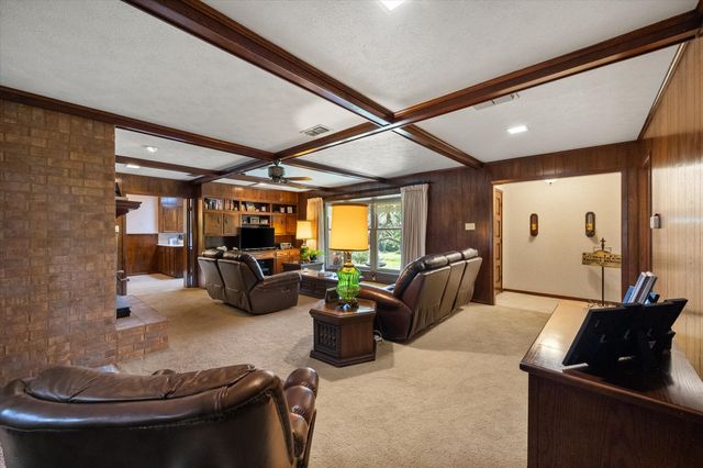 6518 SW County Road 1090, Corsicana, TX 75110