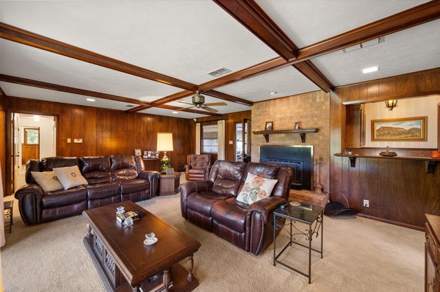 6518 SW County Road 1090, Corsicana, TX 75110