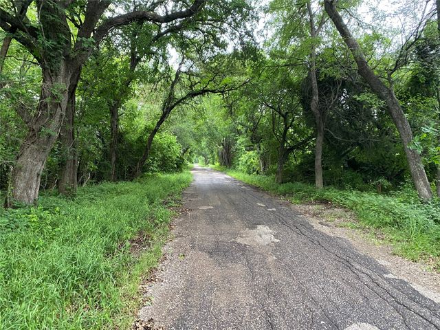 6518 SW County Road 1090, Corsicana, TX 75110