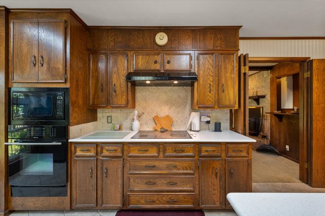 6518 SW County Road 1090, Corsicana, TX 75110