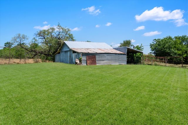 6518 SW County Road 1090, Corsicana, TX 75110