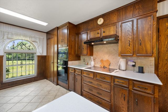 6518 SW County Road 1090, Corsicana, TX 75110
