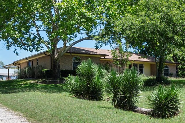 6518 SW County Road 1090, Corsicana, TX 75110