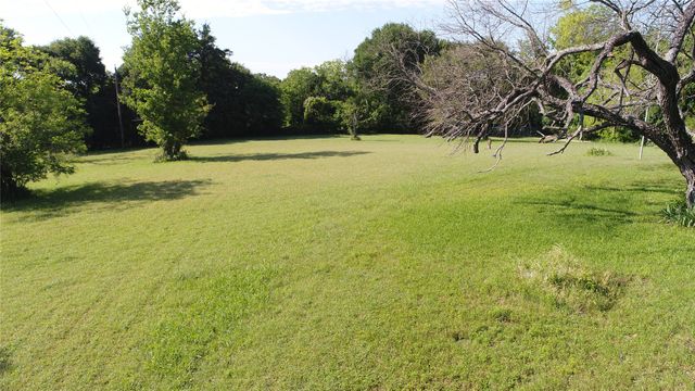 6518 SW County Road 1090, Corsicana, TX 75110