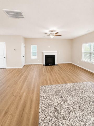 3228 Mcgee Hill Drive, Charlotte, NC 28216