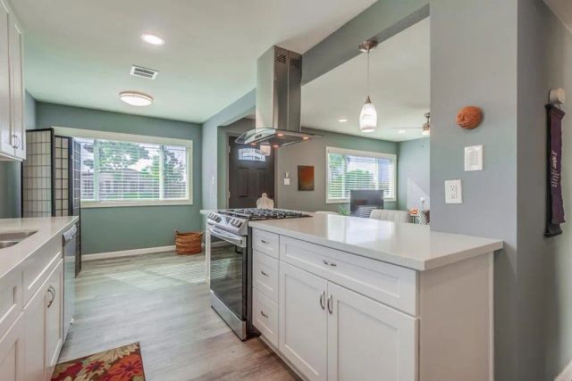 3196 Buena Hills Drive, Oceanside, CA 92056