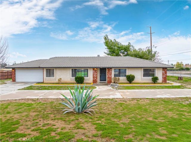 9239 Hickory Avenue, Hesperia, CA 92345