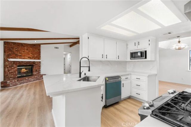 9239 Hickory Avenue, Hesperia, CA 92345