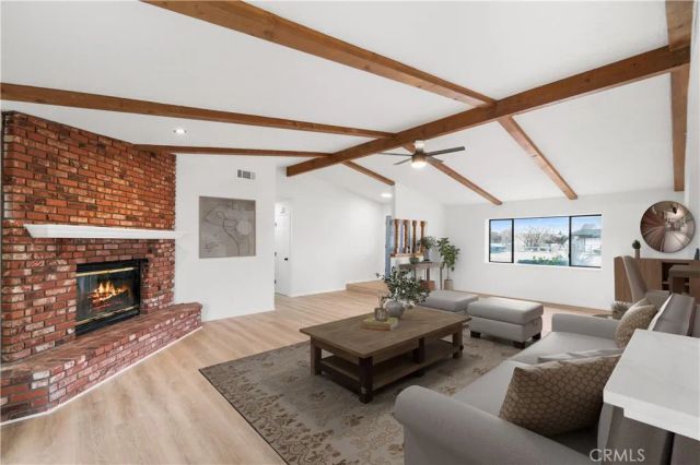 9239 Hickory Avenue, Hesperia, CA 92345