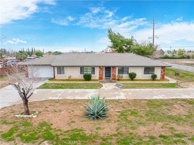 9239 Hickory Avenue, Hesperia, CA 92345