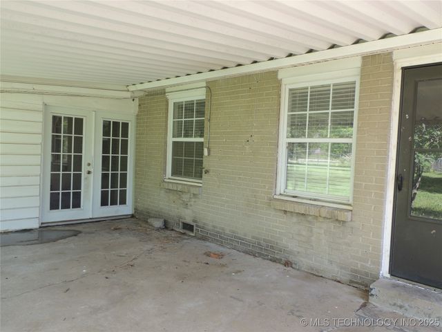 906 S 85th East Avenue, Tulsa, OK 74112