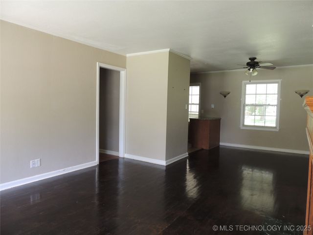 906 S 85th East Avenue, Tulsa, OK 74112