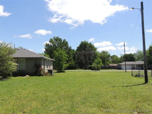 906 S 85th East Avenue, Tulsa, OK 74112