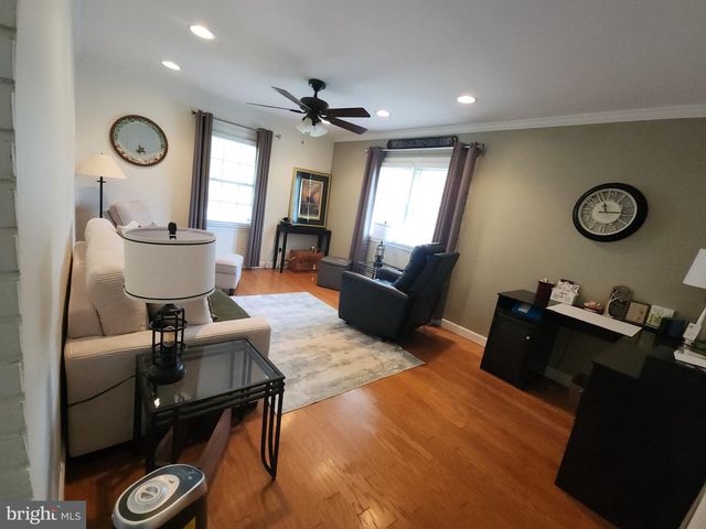 101 CHESTNUT RD, Stevensville, MD 21666