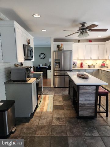 101 CHESTNUT RD, Stevensville, MD 21666