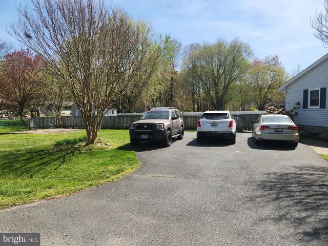 101 CHESTNUT RD, Stevensville, MD 21666