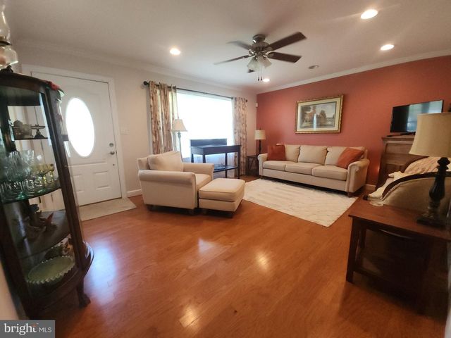 101 CHESTNUT RD, Stevensville, MD 21666