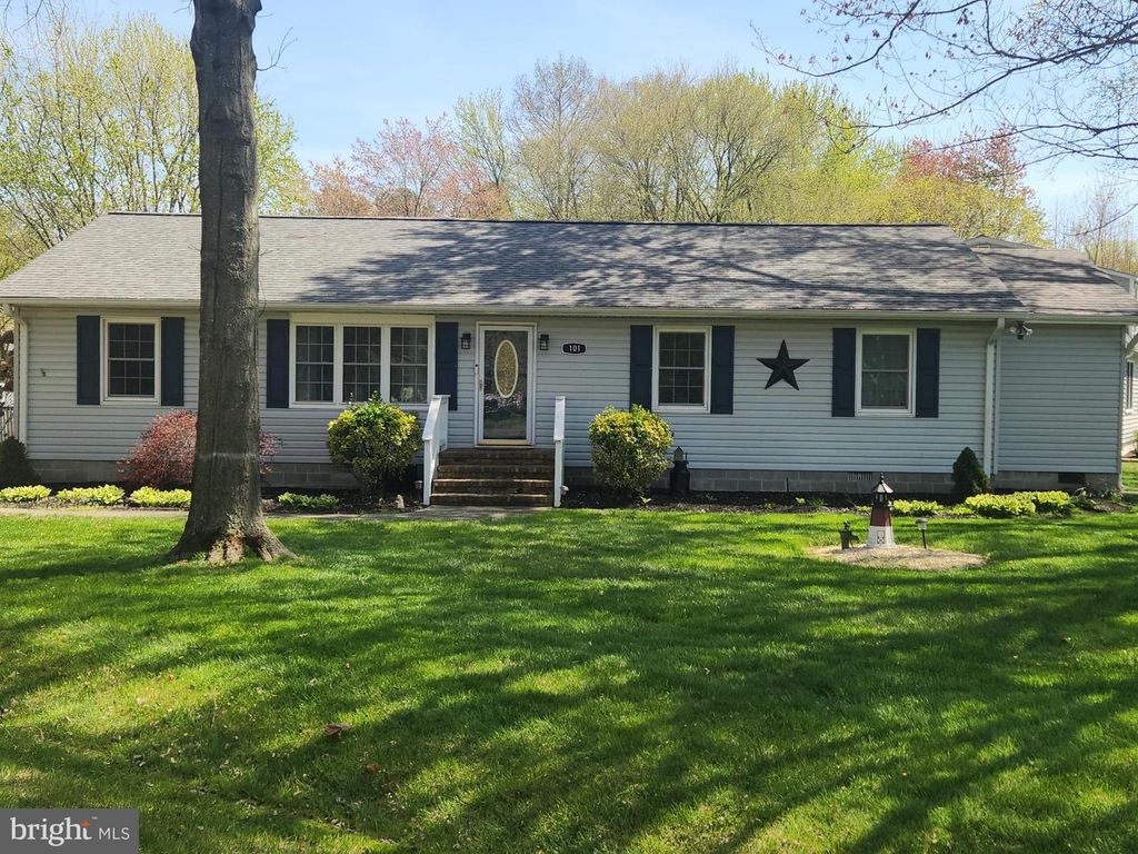101 CHESTNUT RD, Stevensville, MD 21666
