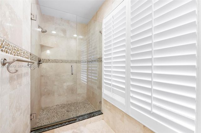 2751 NE 57th St, Fort Lauderdale, FL 33308